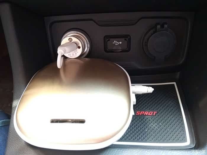 长安欧尚x70a加装点烟器附详细教程和改装注意事项