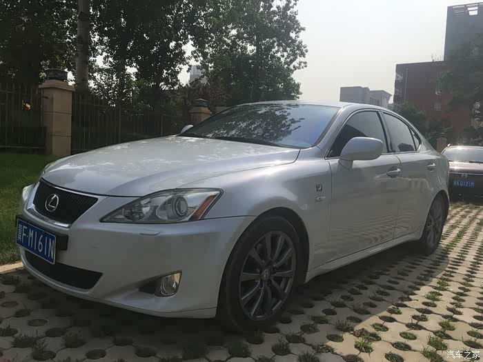 08年雷克萨斯is300