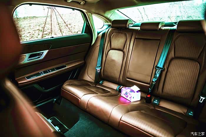 【图】深邃的绅士,深沉的红,不得不秀的xfl提车作业_捷豹xf/xfl论坛