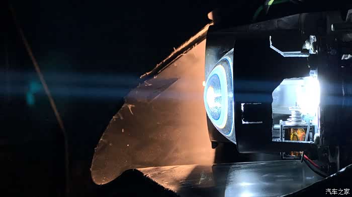 民科赛车手进阶路之车头灯好大好靓仔!