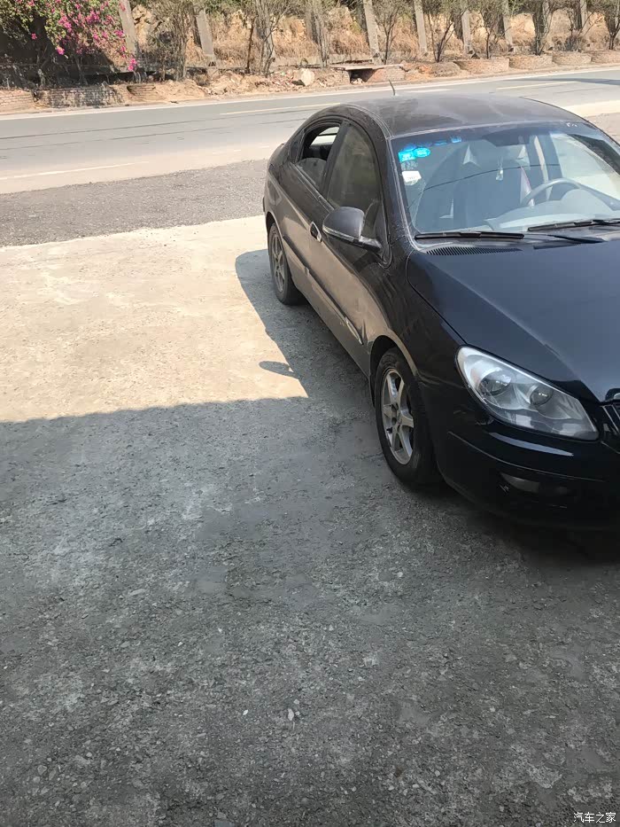 2010款奇瑞a3前轮出现严重吃胎现象,请问是怎么回事