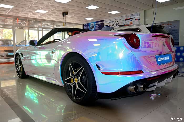 【图】"风骚作业"—法拉利加州贴炫彩改色膜_法拉利论坛_汽车之家论坛