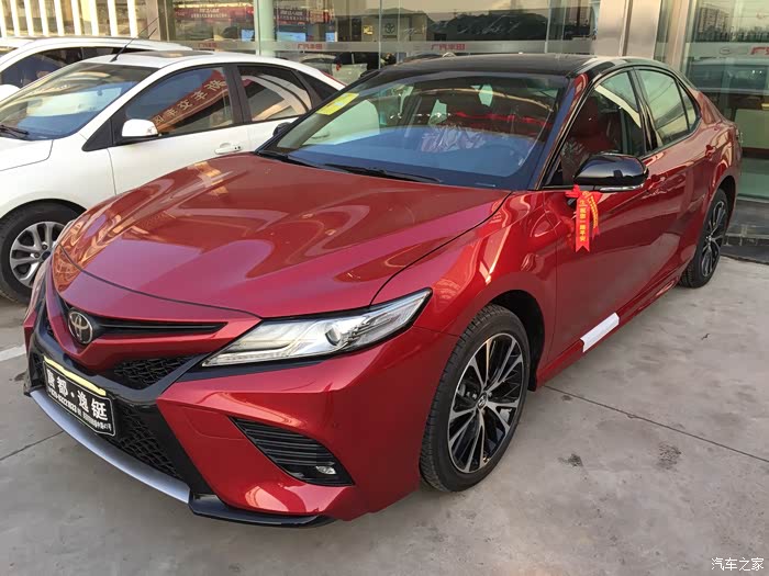 第八代凯美瑞25运动红黑双色红内饰提车啦