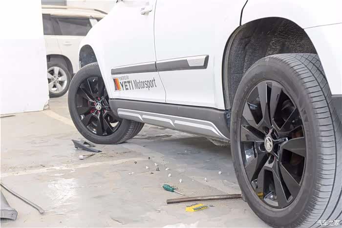 【胖胖改装】为野帝更换原厂新款裙板挡泥板.