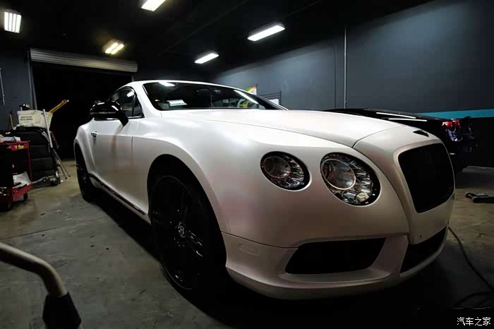 蒂芙尼绿欧陆gtw12极致版地表最强armytrix排气加包膜亮瞎白