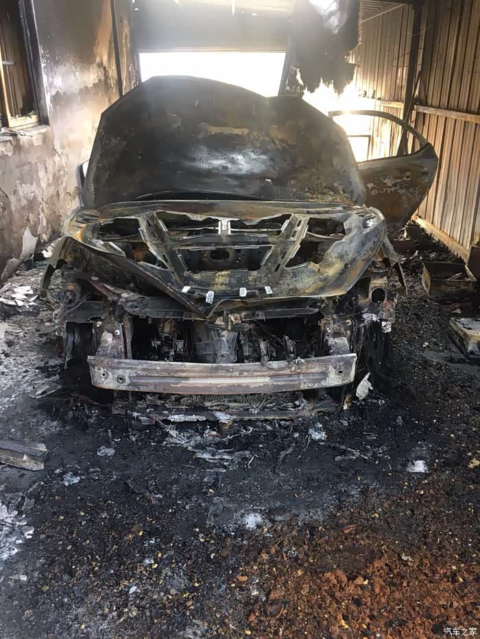 2016年6月的荣威360车子停在家里发生自燃怎么办