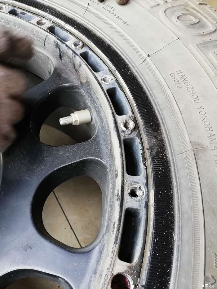 萨瓦纳众筹版6万公里里程换邓禄普at3g轮胎