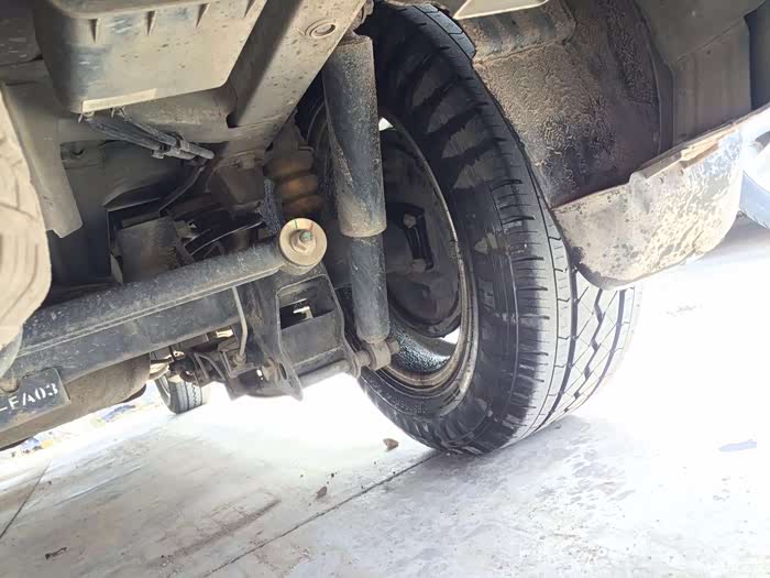 【图】风光右后轮漏油_东风风光330论坛_汽车之家论坛