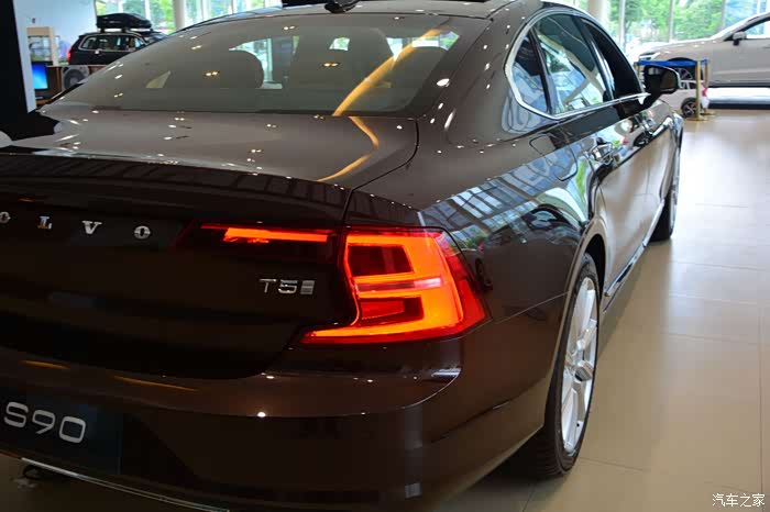 【图】s90的空间不错,设计我喜欢_沃尔沃s90论坛_汽车之家论坛