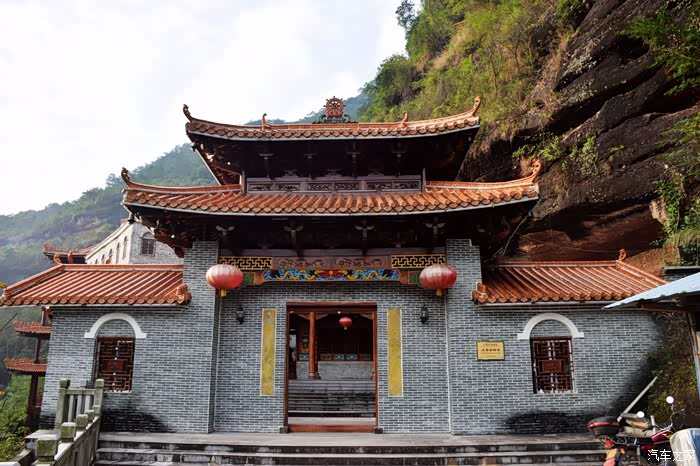 广西壹家人车友会自驾游容县南山