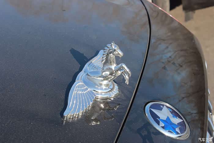 一个车主改装,飞马,挺个性的