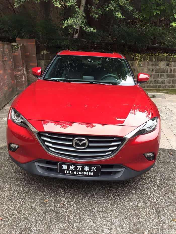 和老婆商量之后还是选了红色的cx4