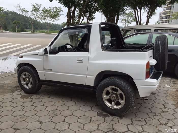 提回广西,之前有台敞篷版的维他奶,让我买吉姆尼的最大动力不