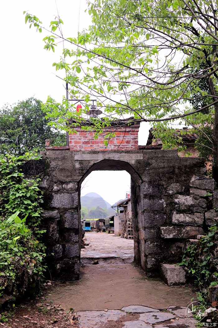 gr150摩旅之潇贺古道入桂第一村岔山村