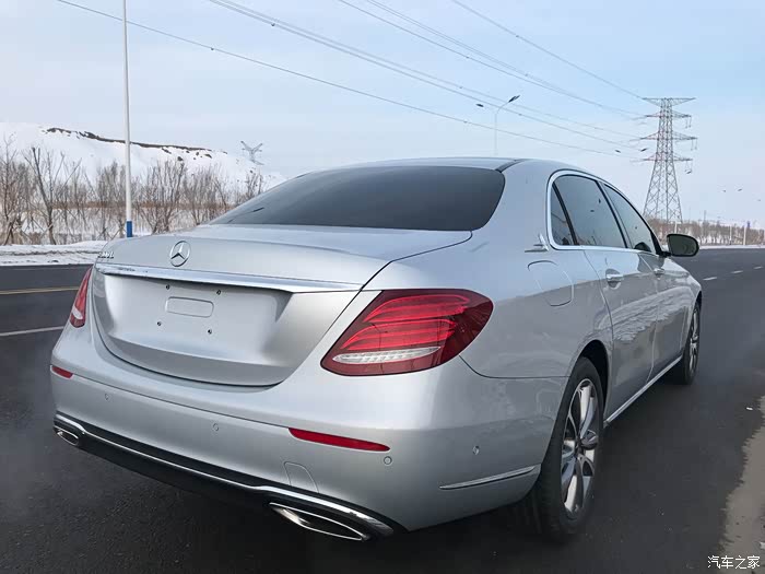 奔驰e300l铱银色提车作业