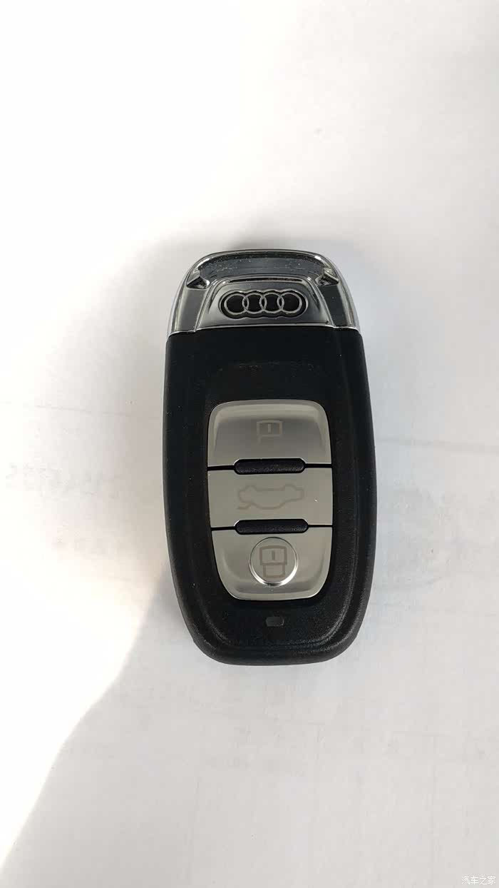 奥迪忠诚用户,最终还是选择的最初的选择.