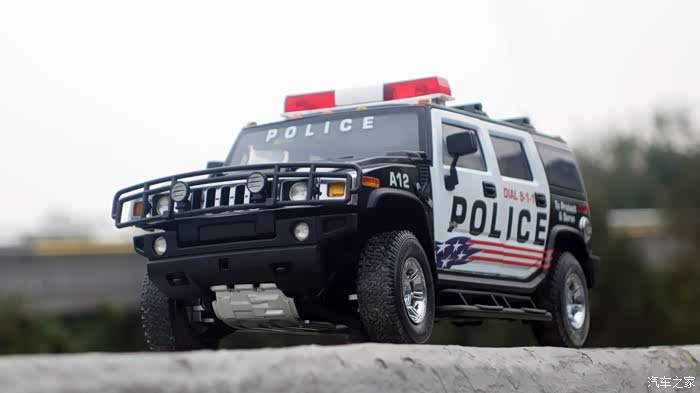 61号公路悍马h2警车