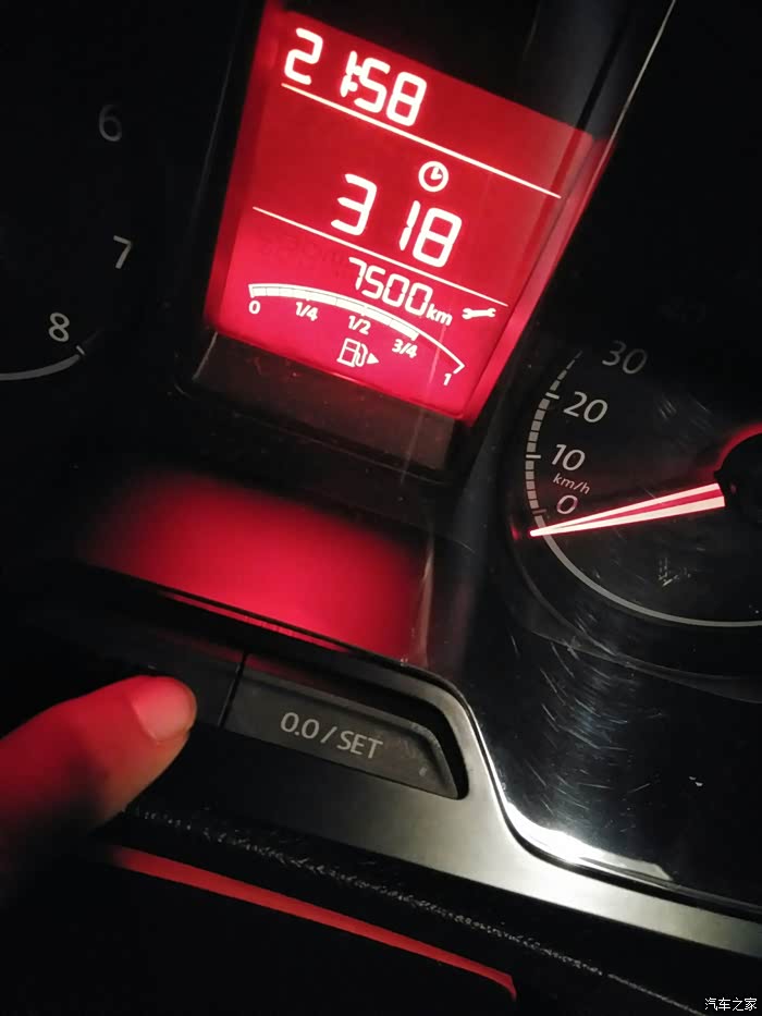 6500刚做了首保现在才1000公里又有小扳手是什么情况