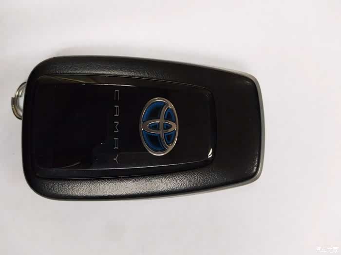 时尚外观八代凯美瑞提车记