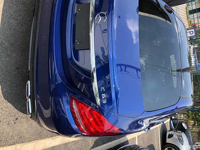 【图】纠结了三个月,最终提了e300标轴宝石蓝～_奔驰e级论坛_汽车之家