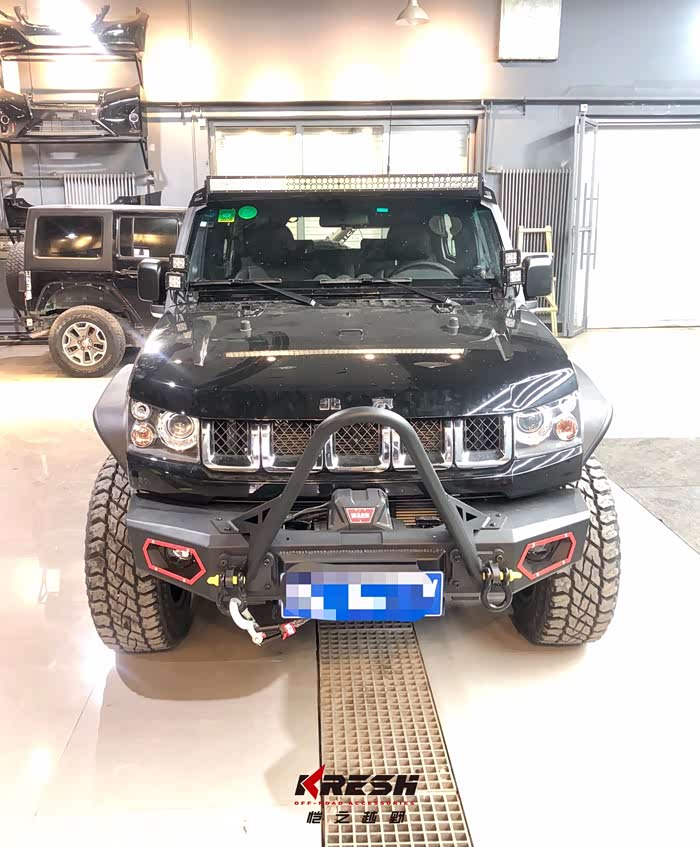 【改装案例】bj40两门版改雷神轮眉 内衬,雷神前杠,后杠