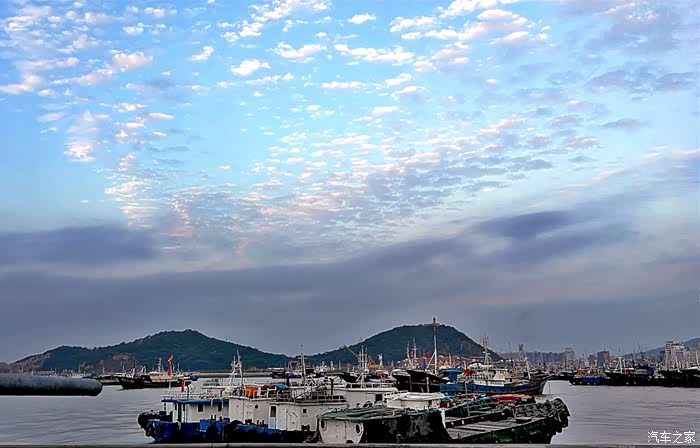 沈家门半升洞码头的清晨