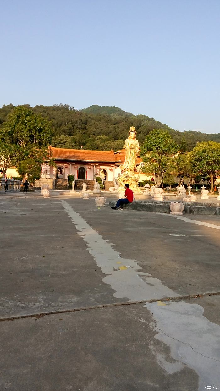 再來一張,蓮花山下蓮花古寺.