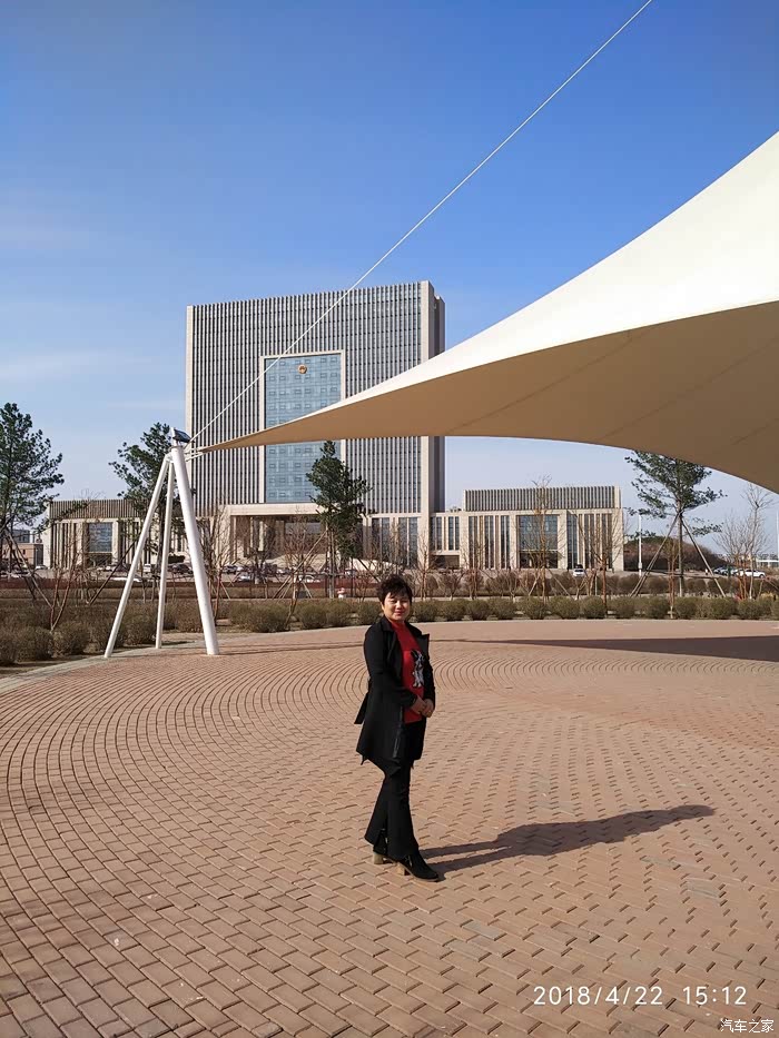 谷雨时节与爱人散步德惠市惠民公园