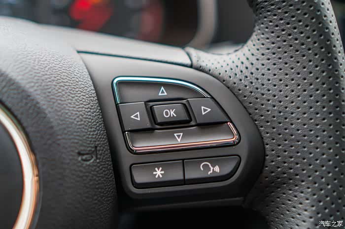 爵对有范#美少女提车新款名爵zs,笑迎绝对有范的有车生活.