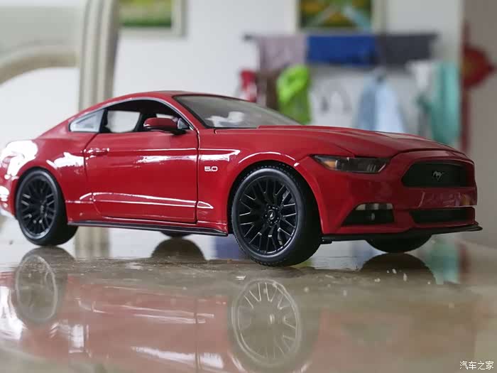 传承经典大自吸 第六代福特野马5.0l模型分享