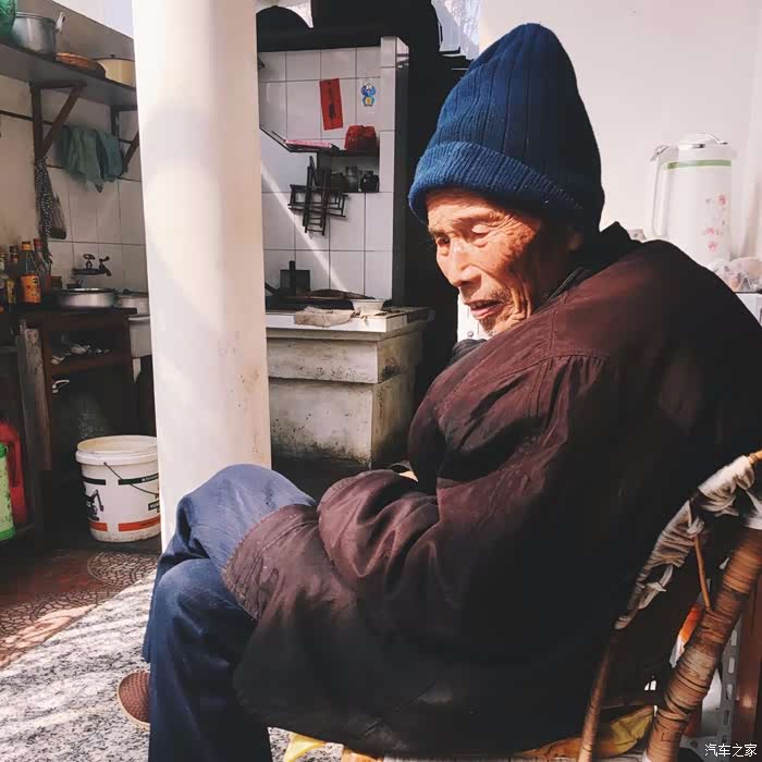 【团圆】下乡看望姥姥姥爷,喜欢看他们开心的样子