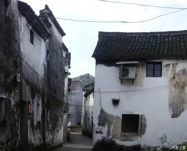 桐庐江南深澳村