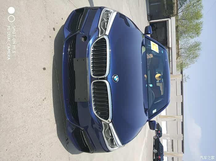 宝马进口530蓝蓝色