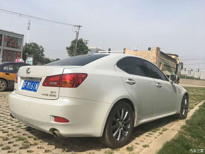 08年雷克萨斯is300