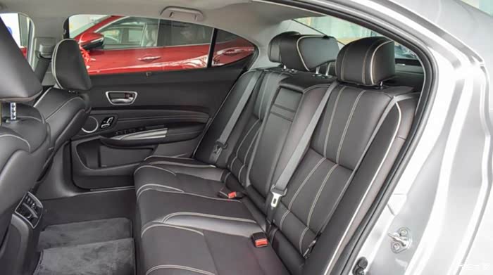 【图】讴歌tlx-l,空间比想象中的宽敞啊!