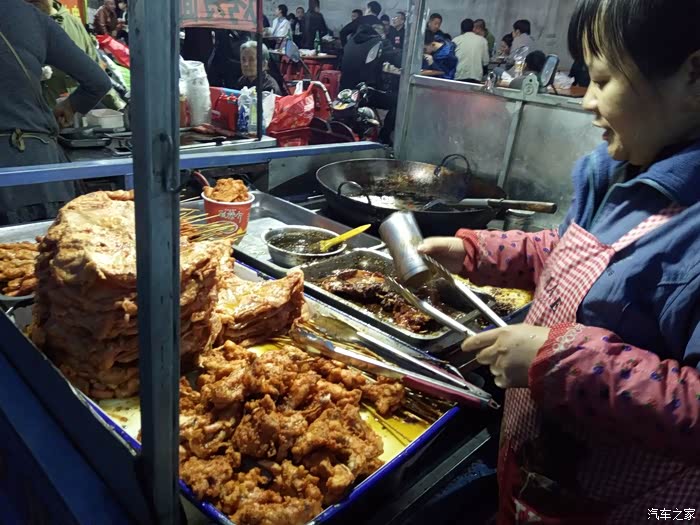 吉林市长安车友会江南小夜市