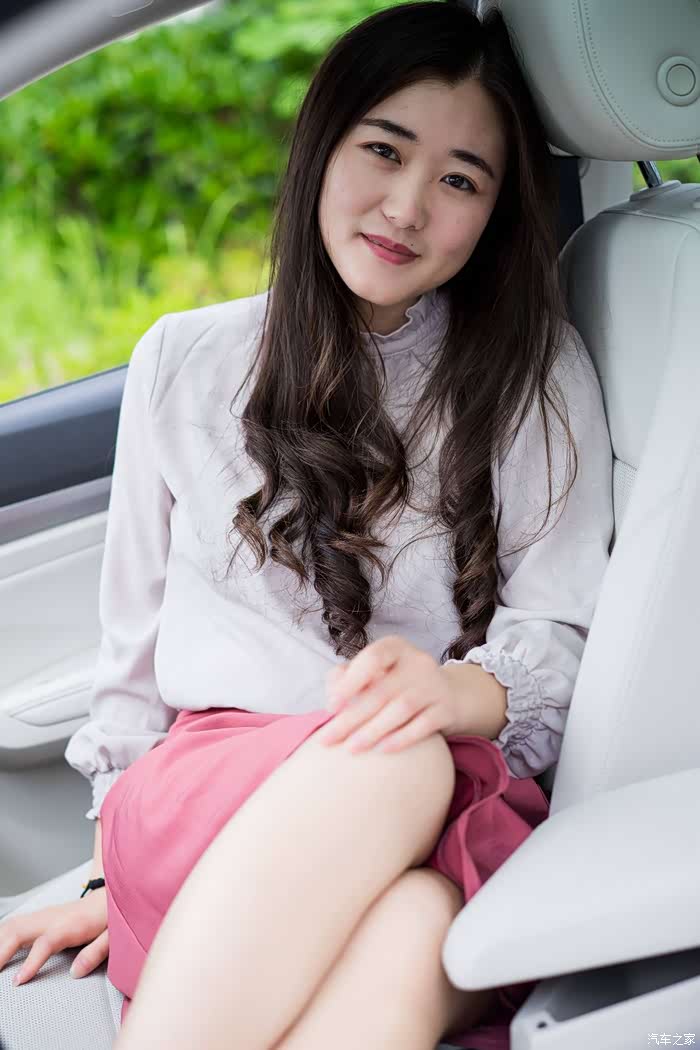 【媳妇当车模】可爱媳妇坐镇我的朗逸plus