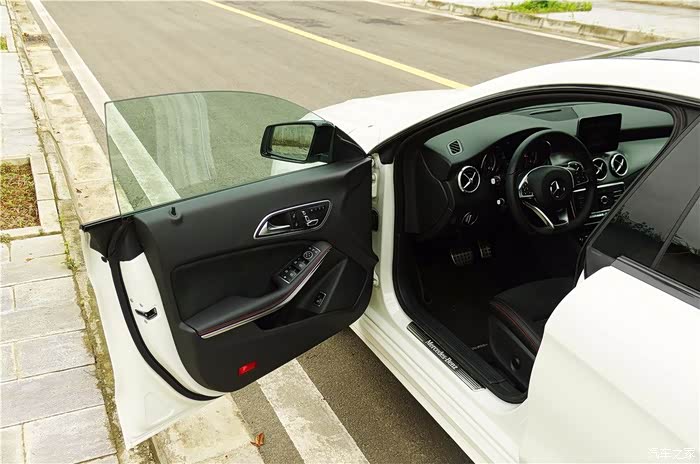 不后悔没买x1,奔驰cla迟到八千公里的提车作业