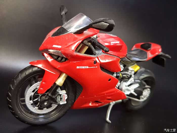 神秘专属3杜卡迪1199摩托车模型