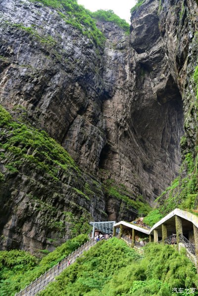 天门山石洞图片