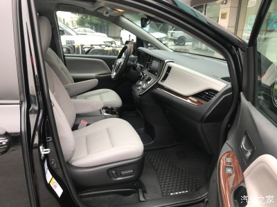 2018款加拿大版丰田塞纳sienna四驱ltd版,驾驶舱来一个特写!