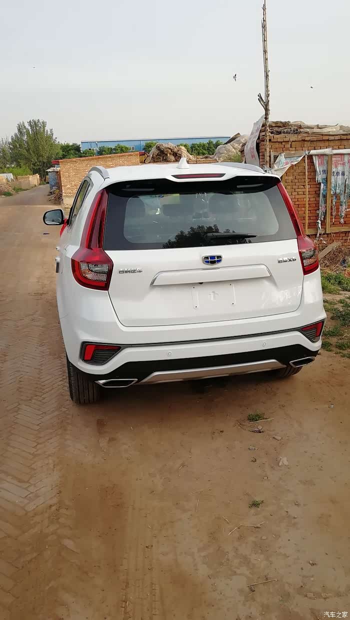 2018款吉利远景x6手动4g互联尊贵版提车一个月