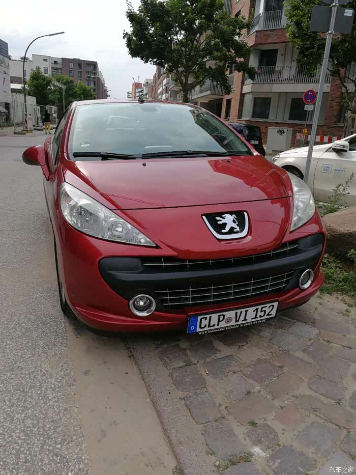 老帅了,这个难道就207cc硬顶敞篷车?有知道吗?