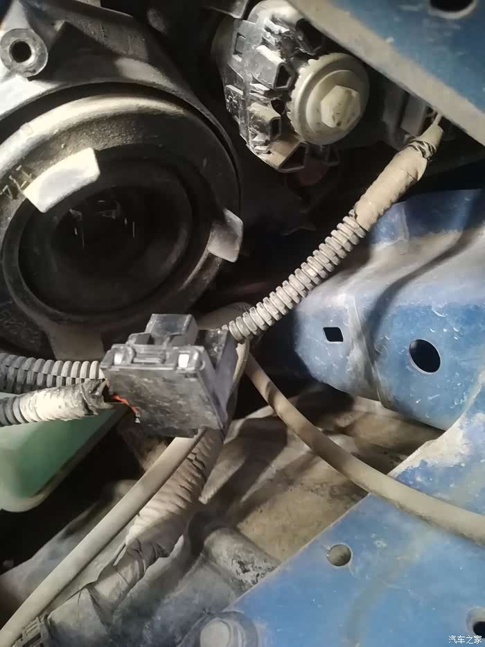 飞度更换led大灯,自己动手也没那么难