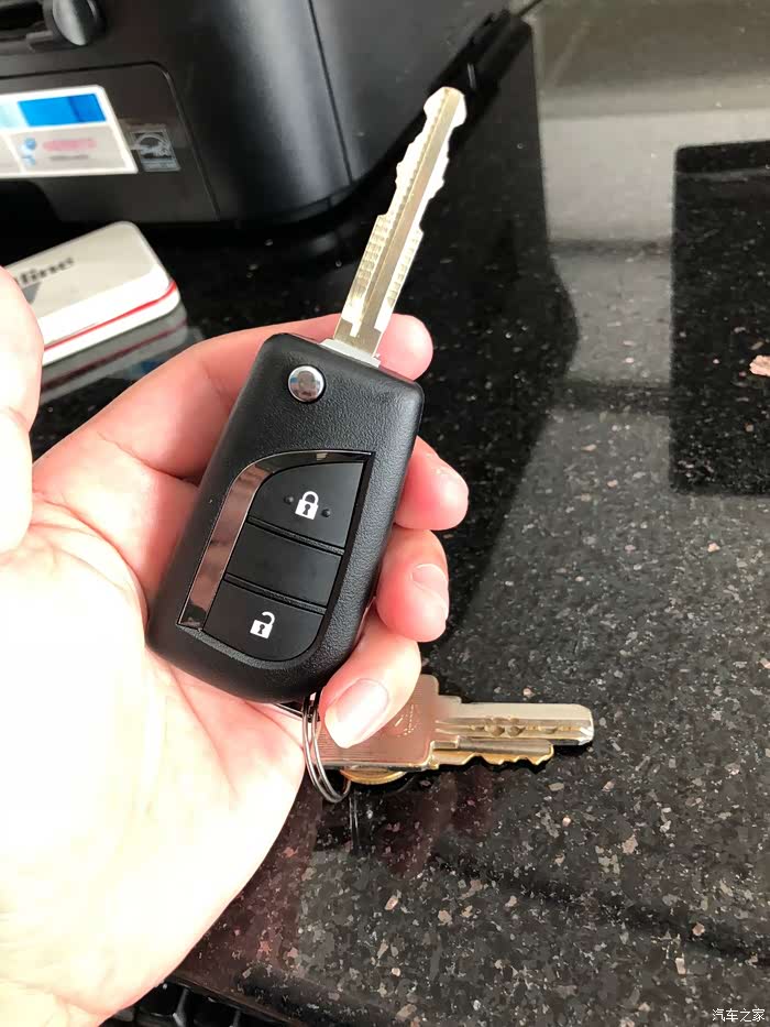 1,钥匙,原来实在是太像电动车了.tb,几块,***了几个档次