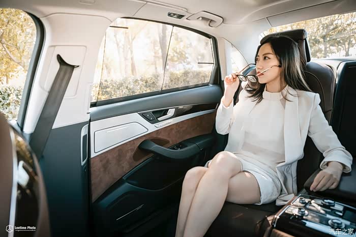【爱车写真季】霸气女董事?长腿女秘书?学妹变身女王诱惑!