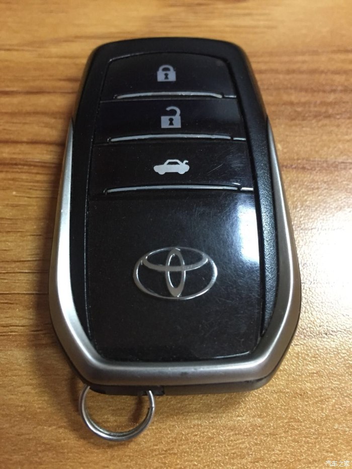 丰田看车钥匙认车图片