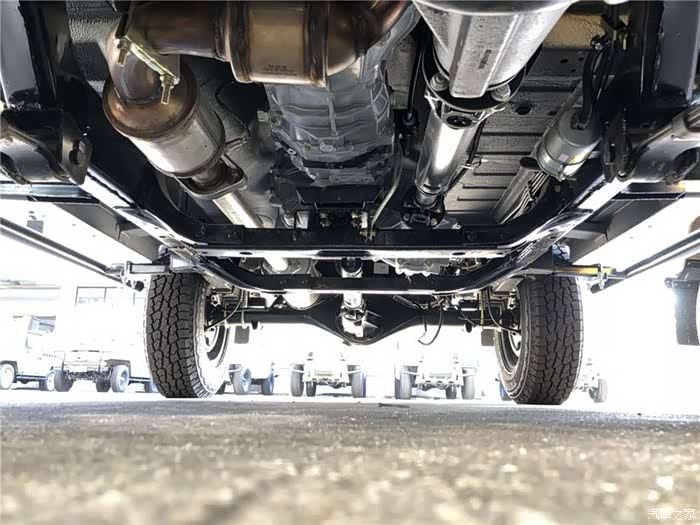 【图】2018款bj212底盘多角度鉴赏,欢迎七嘴八舌品头论足~~_212论坛_