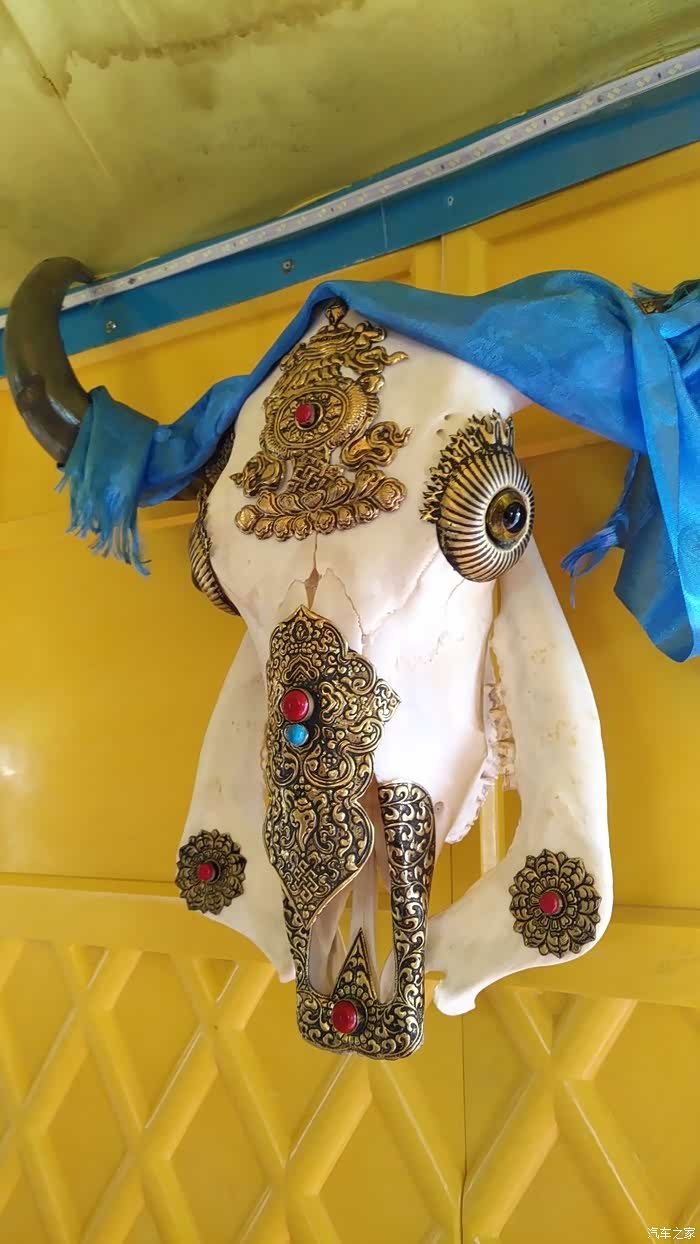 蒙古包内装饰品.