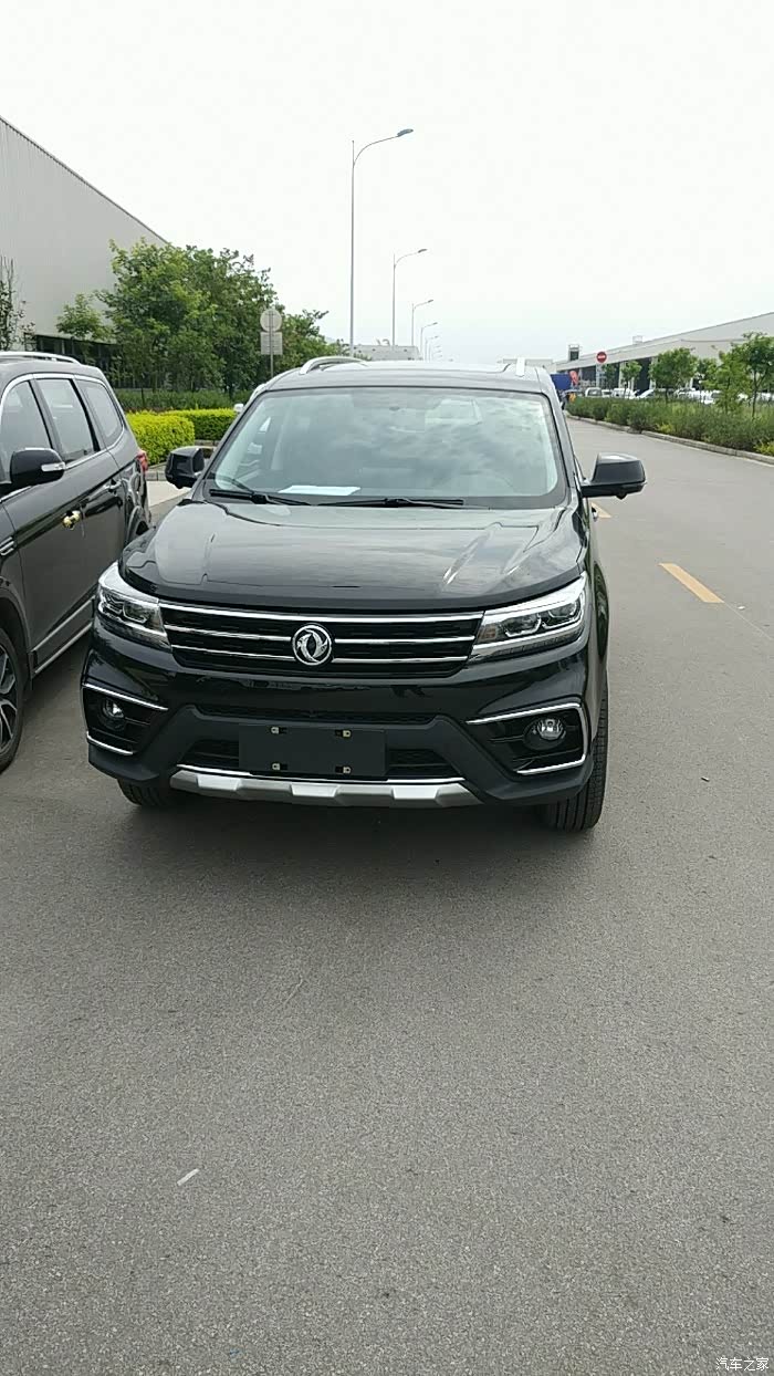 谁有这台景逸x7的消息给透露一点呗,谢谢了.最好是尺寸